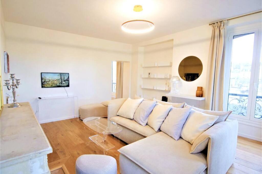 Charme Et Modernite Au Coeur Du Quartier St Louis Apartment Версал Екстериор снимка